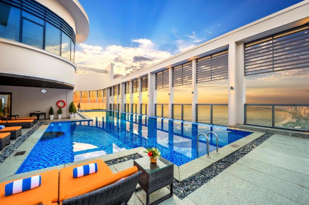 Da Nang Ocean View Luxury Apartment Zewnętrze zdjęcie
